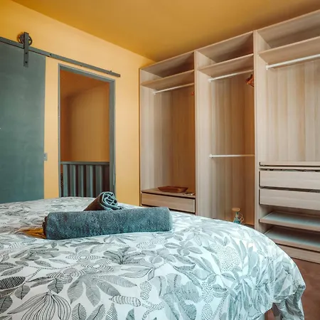 Apapache With Private Heated Pool And - 5 Min Walk Villa